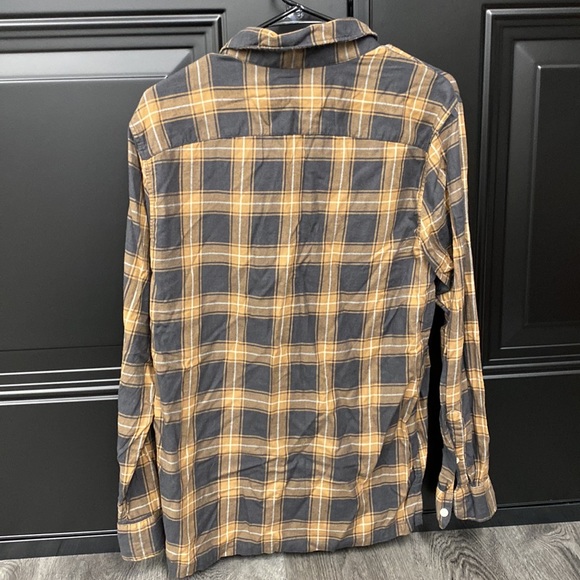 NWOT Abercrombie plaid shirt - Picture 2 of 2